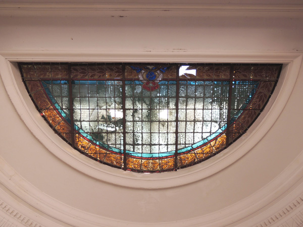 vitraux du Monument aux mort, patrimoine d’Albi avant la restauration